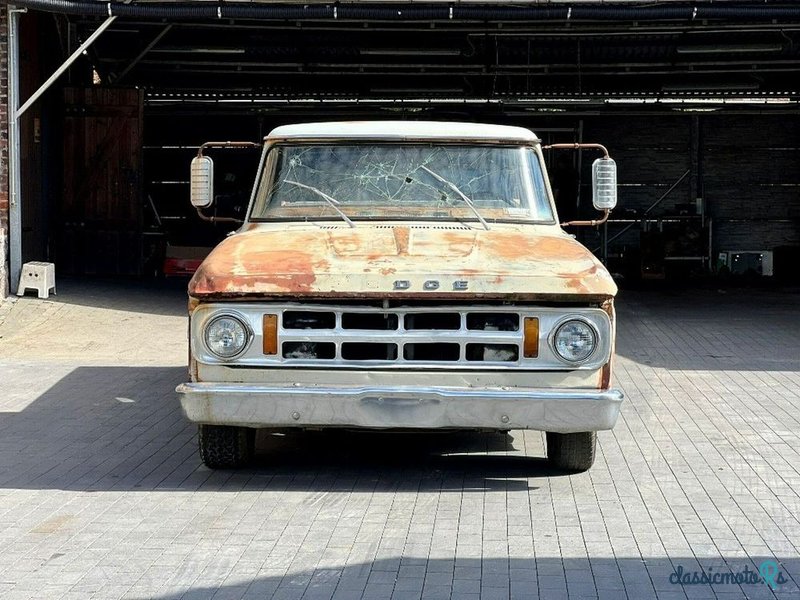 1968' Dodge D100 photo #2