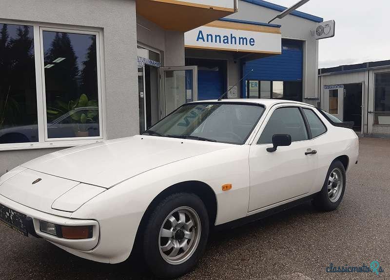 1977' Porsche 924 photo #2