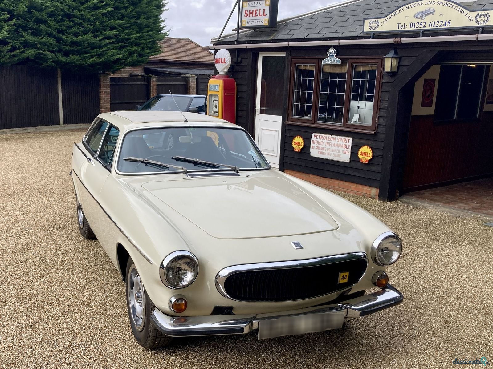 1973' Volvo 1800 Es photo #3