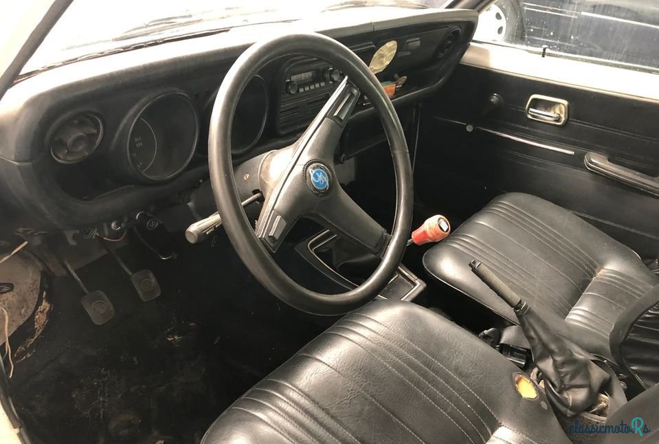 1972' Mazda 818 for sale. Portugal