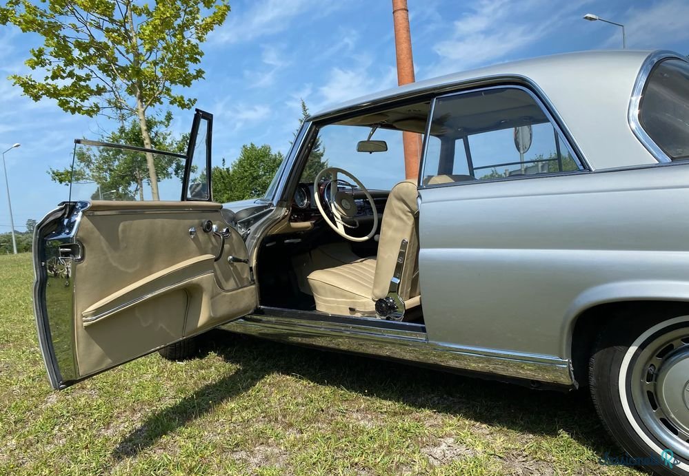 1961' Mercedes-Benz 220 Se photo #5