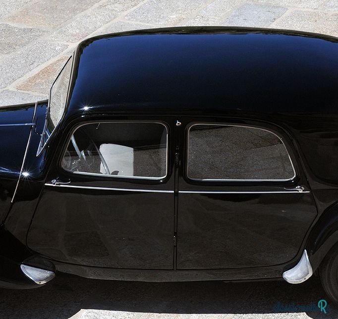 1955' Citroen 11 B photo #3