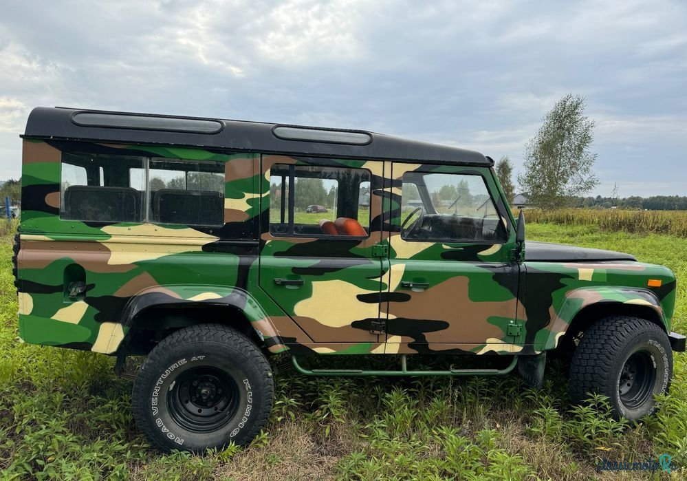 1976' Land Rover Defender photo #2