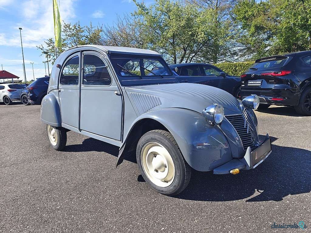 1955' Citroen 2CV photo #1