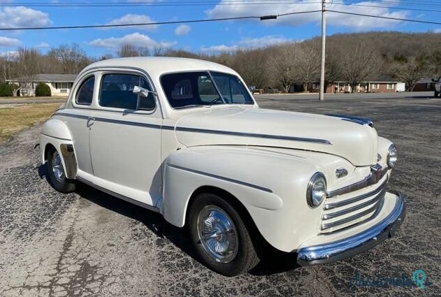 1946' Ford Super Deluxe photo #2