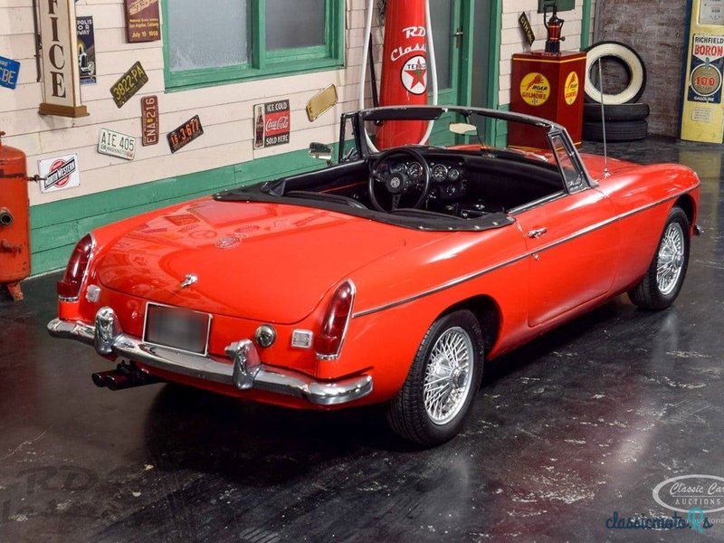 1968' MG Roadster photo #5