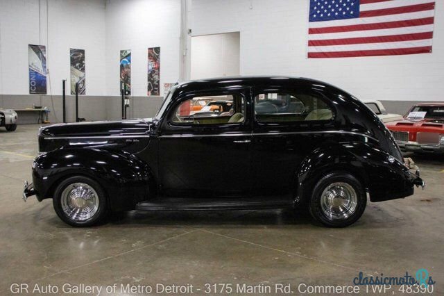 1940' Ford photo #2