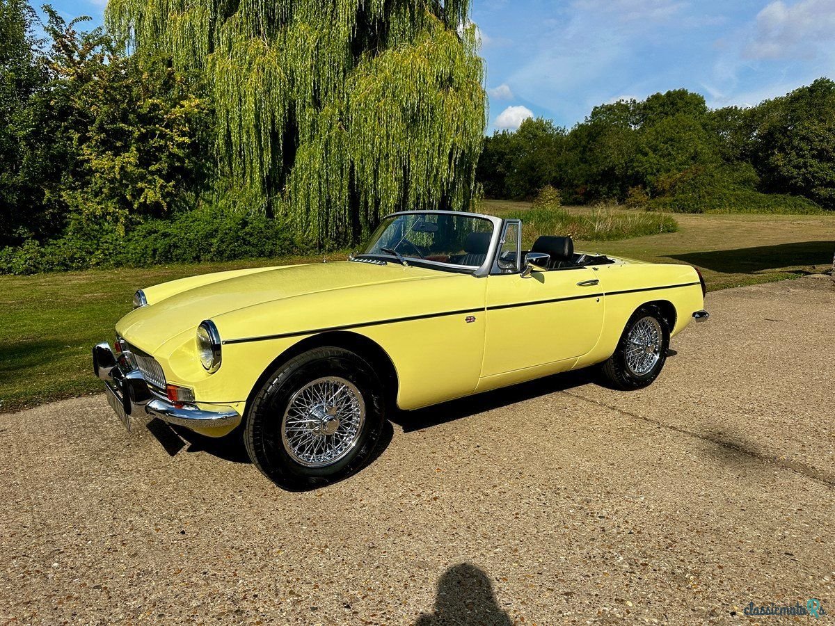 1973' MG MGB photo #1