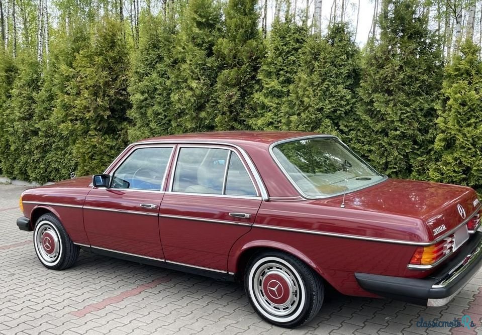 1978' Mercedes-Benz W123 photo #3
