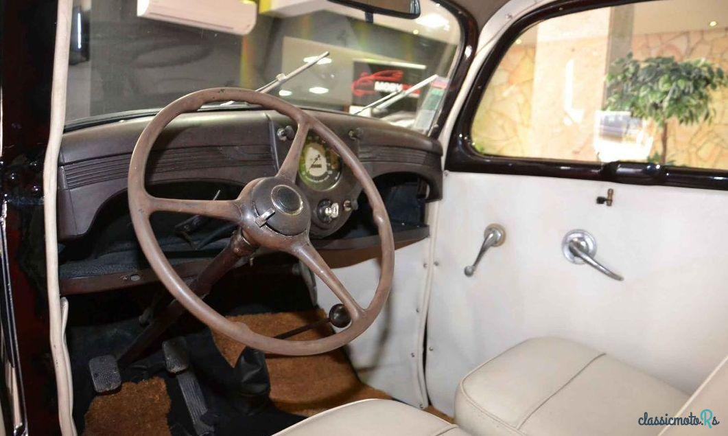 1946' Ford Anglia photo #3