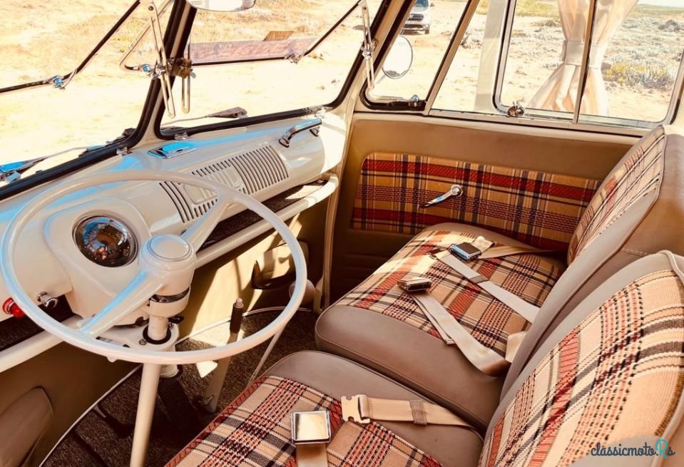 1969' Volkswagen Type 2 photo #4