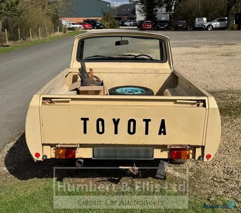 1969' Toyota Corona photo #5