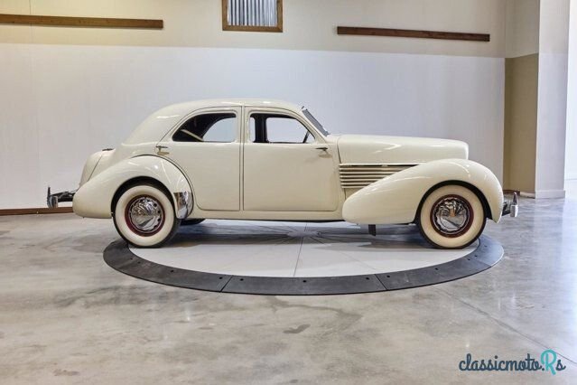 1937' Cord 812 photo #6