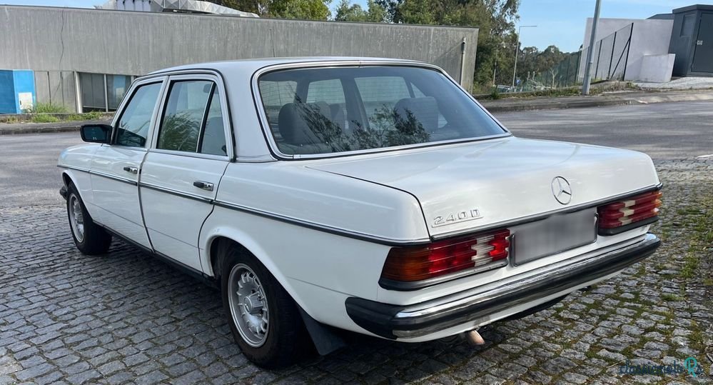 1982' Mercedes-Benz 240 photo #4