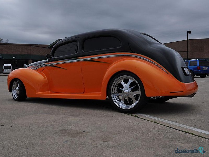 1937' Ford Custom photo #3