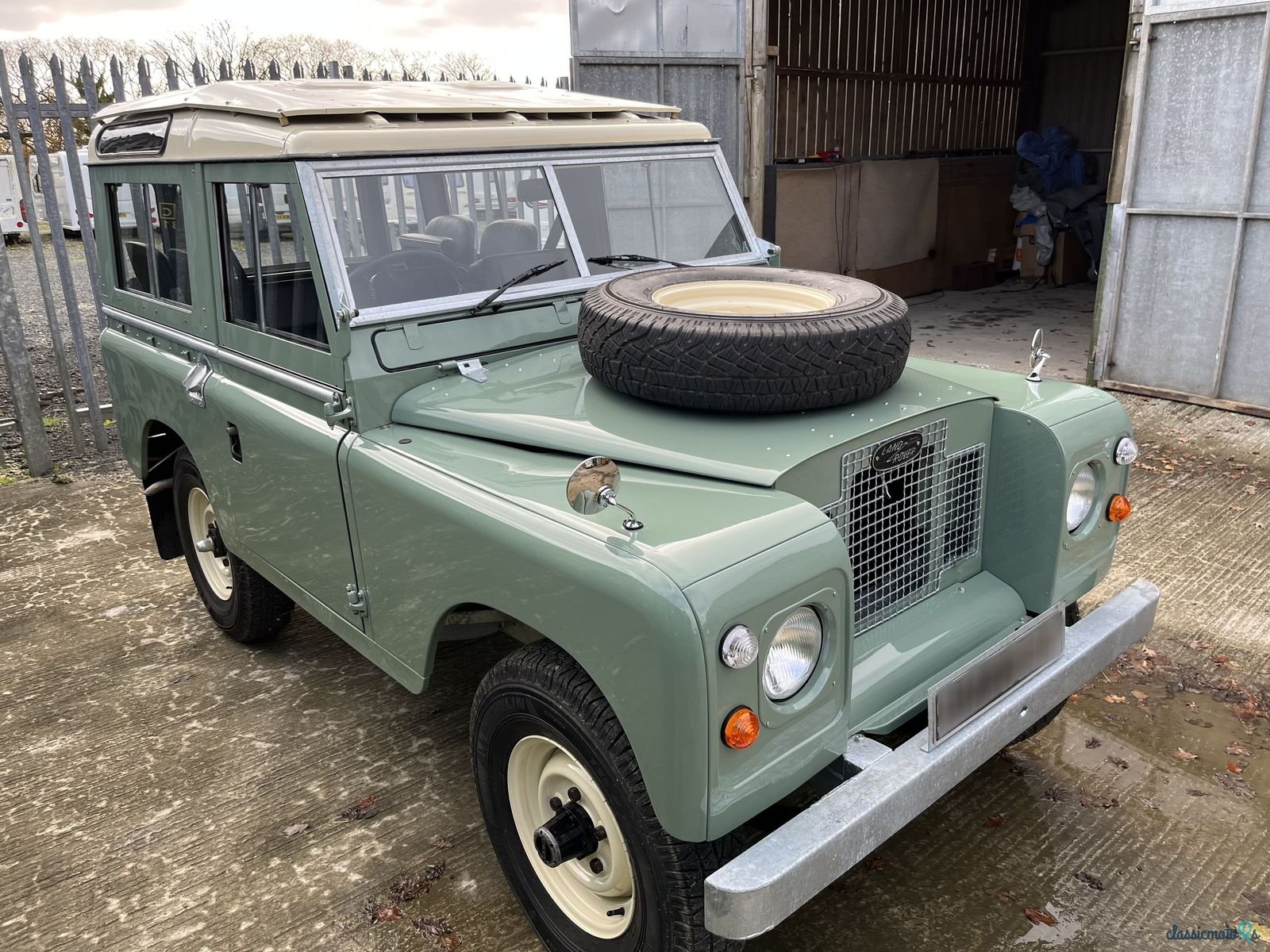 1970' Land Rover Series II photo #3