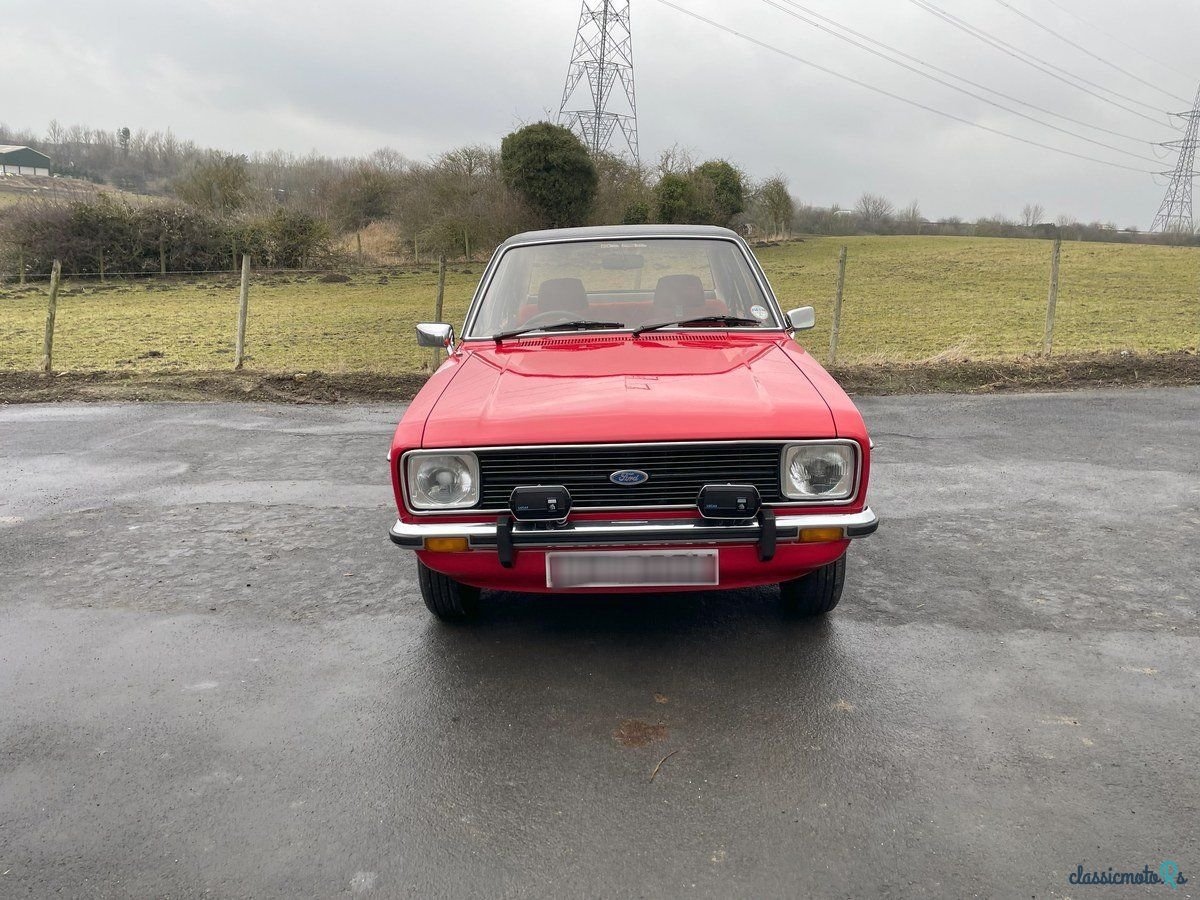 1980' Ford Escort photo #4