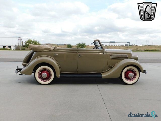 1935' Ford Model 48 photo #3