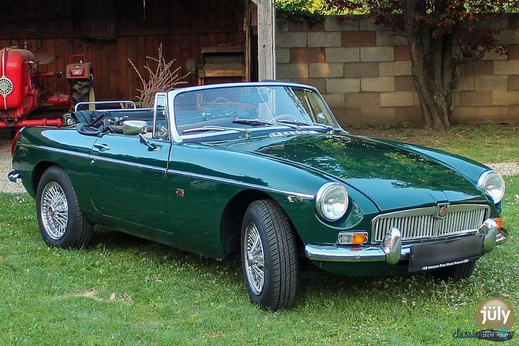 1976' MG MG B photo #2