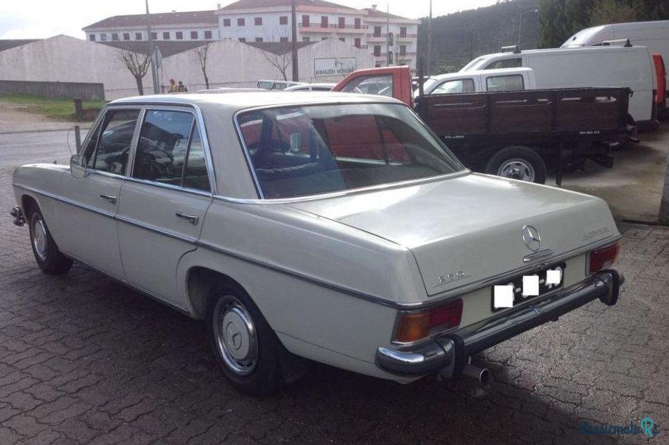 1971' Mercedes-Benz 250 250 Automatic photo #2