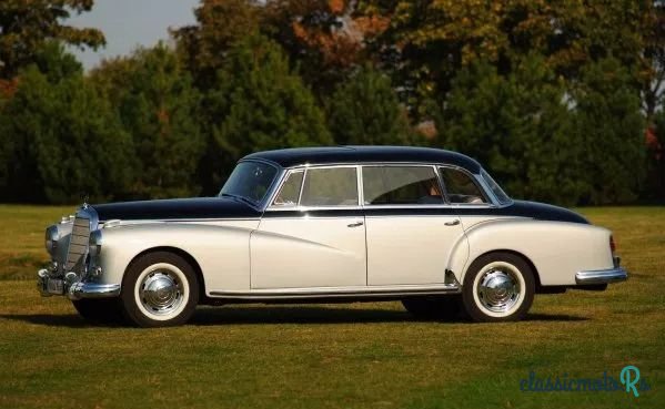 1958' Mercedes-Benz W189 300D photo #1