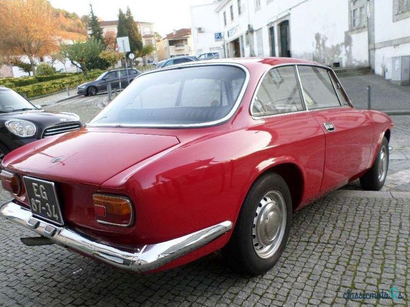1971' Alfa Romeo Gt Junior 1300 photo #2