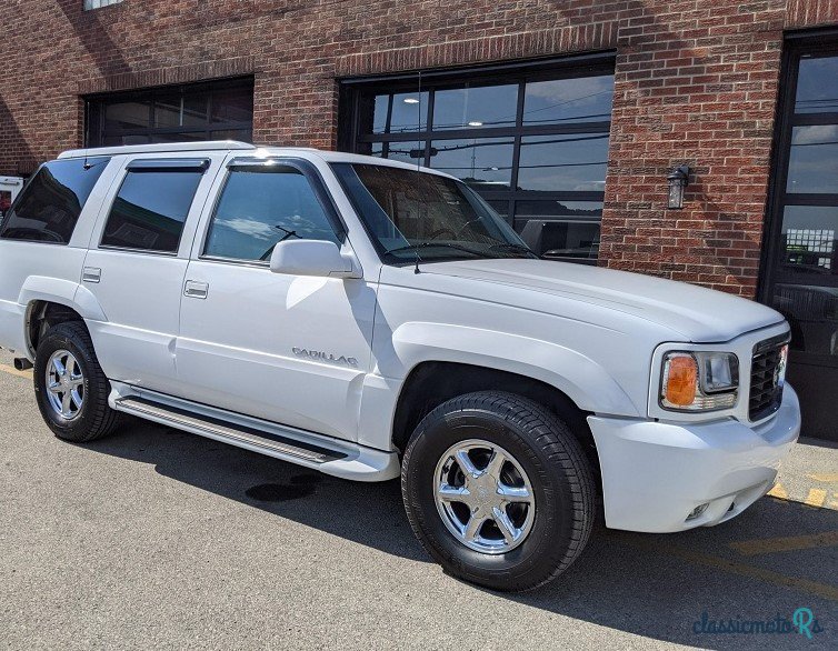 1995' Cadillac Escalade photo #1