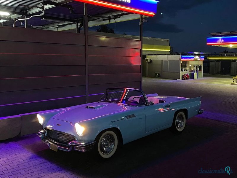 1957' Ford Thunderbird photo #3