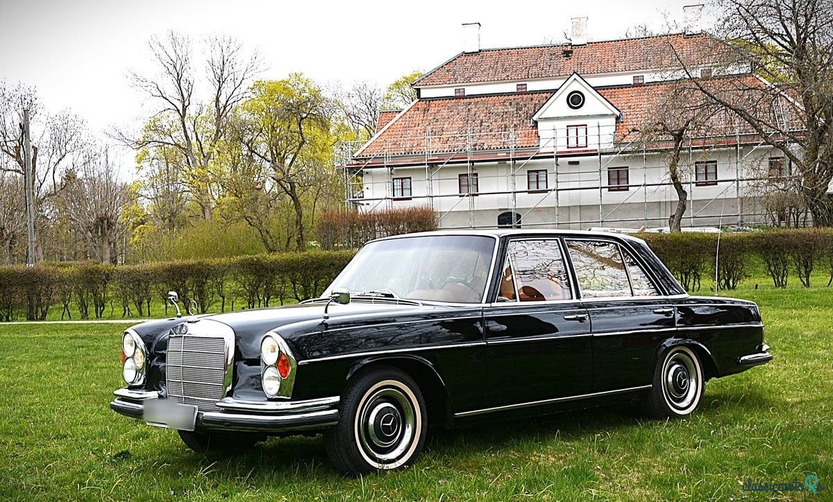 1966' Mercedes-Benz 250 photo #5