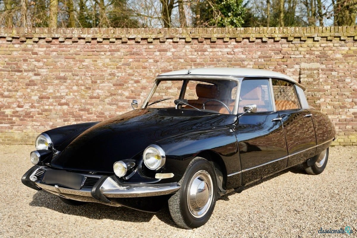 1963' Citroen DS photo #1