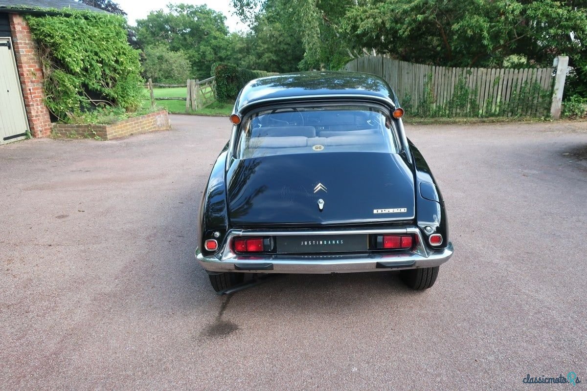 1972' Citroen DS photo #4