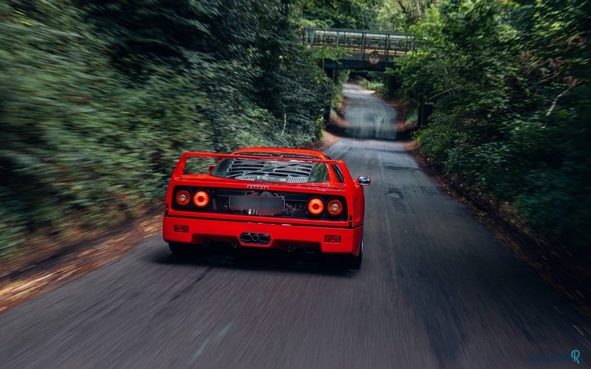 1989' Ferrari F40 photo #2
