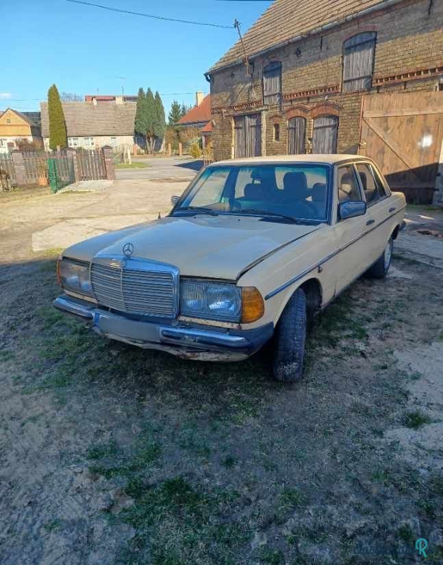 1980' Mercedes-Benz W123 photo #3