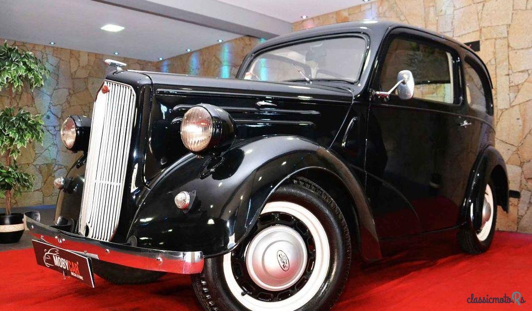 1946' Ford Anglia photo #2