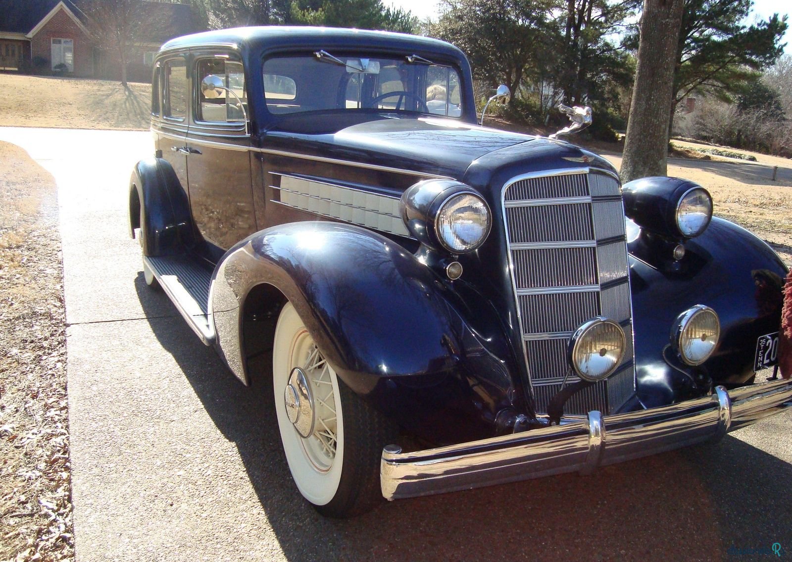 1935' Cadillac photo #2