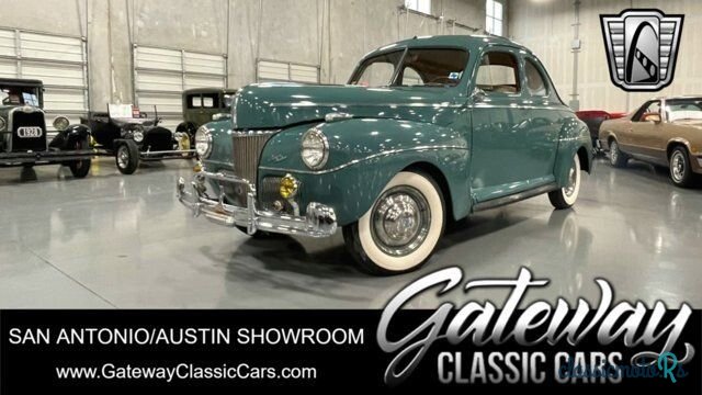 1941' Ford Super Deluxe photo #1
