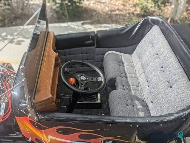 1923' Ford photo #2