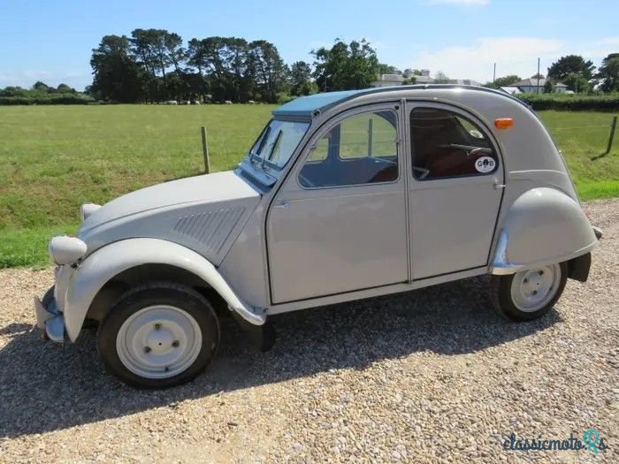 1964' Citroen 2CV photo #1