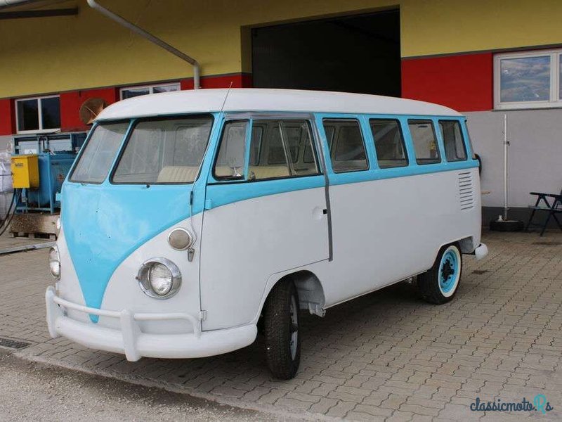 1970' Volkswagen T2 photo #1