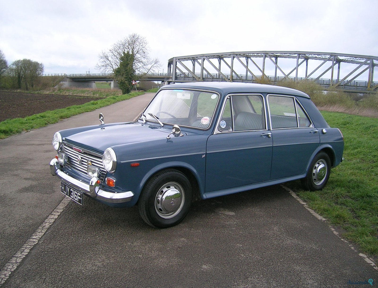 1968' Morris Eight photo #1