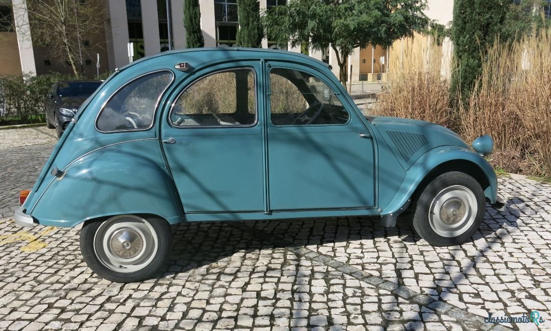 1960' Citroen 2CV photo #5