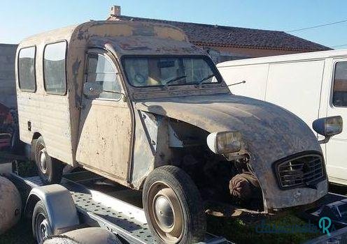 1969' Citroen 2CV photo #2