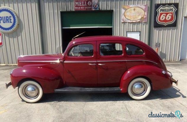 1940' Ford Deluxe photo #2