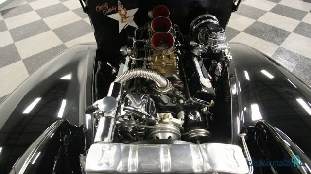 1939' Pontiac Deluxe photo #2