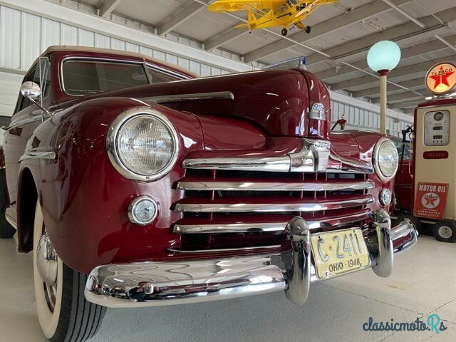 1948' Ford Super Deluxe photo #3