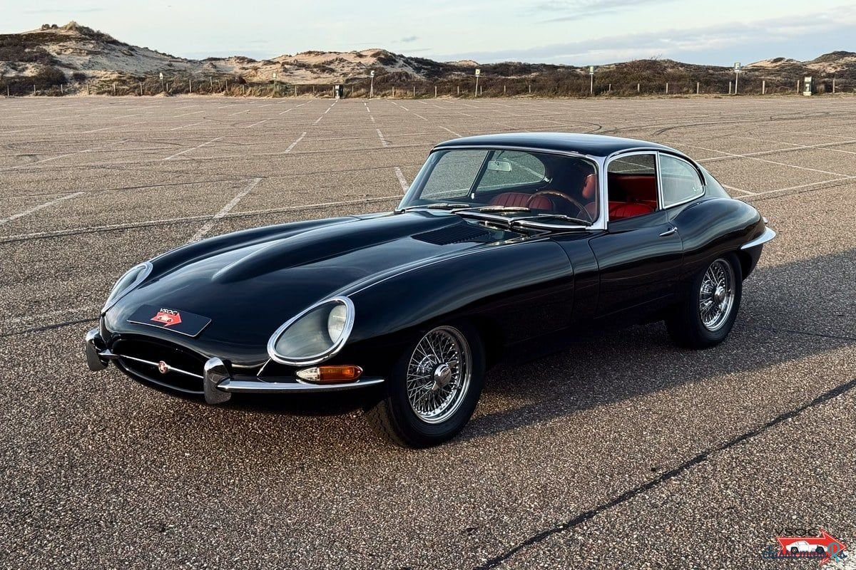1966' Jaguar E-Type photo #4