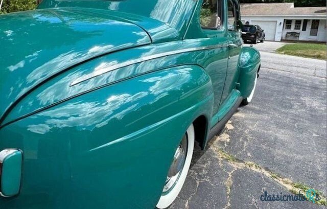 1941' Ford Super Deluxe photo #2