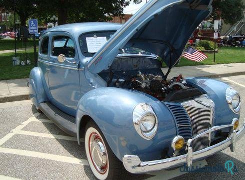 1940' Ford Deluxe 2Dr Sedan photo #1