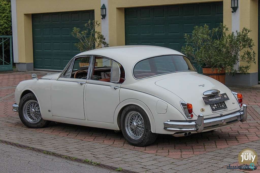 1961' Jaguar Mk II photo #5