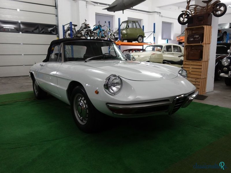 1969' Alfa Romeo Spider photo #1